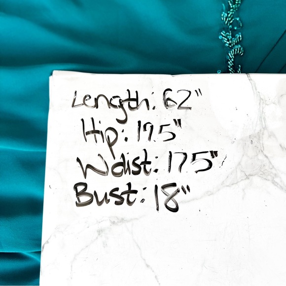 LAST CHANCE Cameron Blake • Beaded Cap Sleeve Ruched Bodice Dress • 14 - Picture 14 of 14